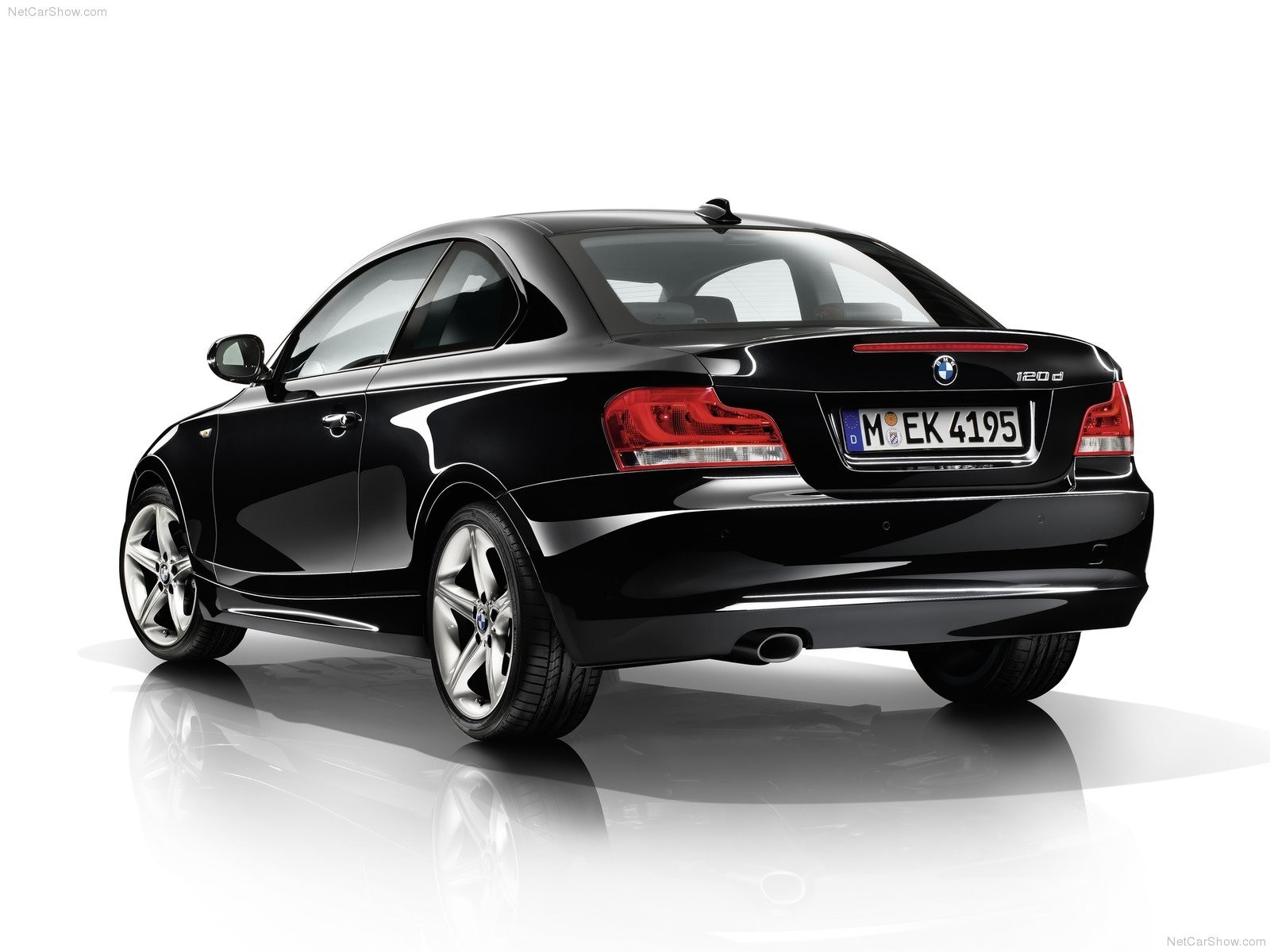 Black BMW 120d Coupe