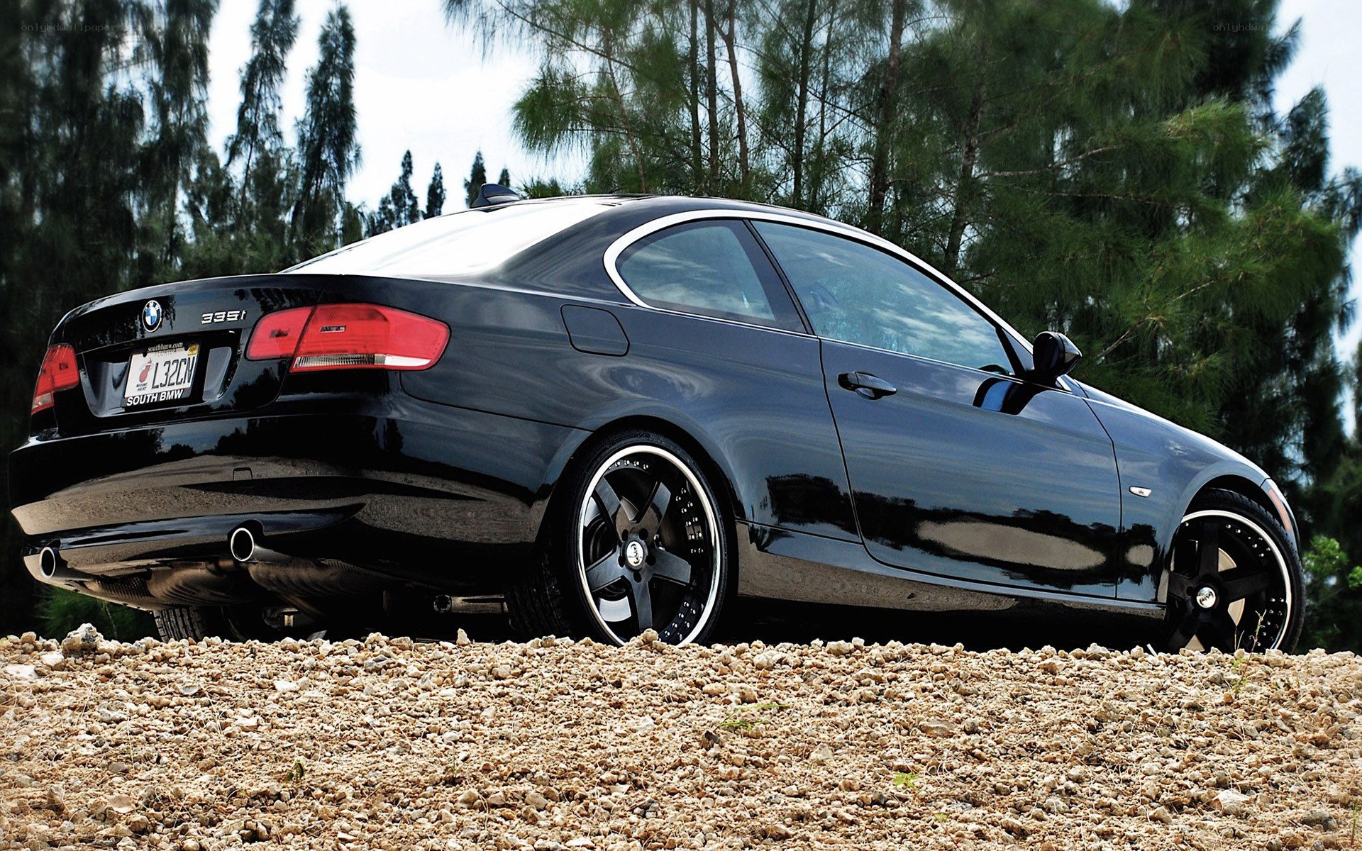 Black BMW 335i Coupe