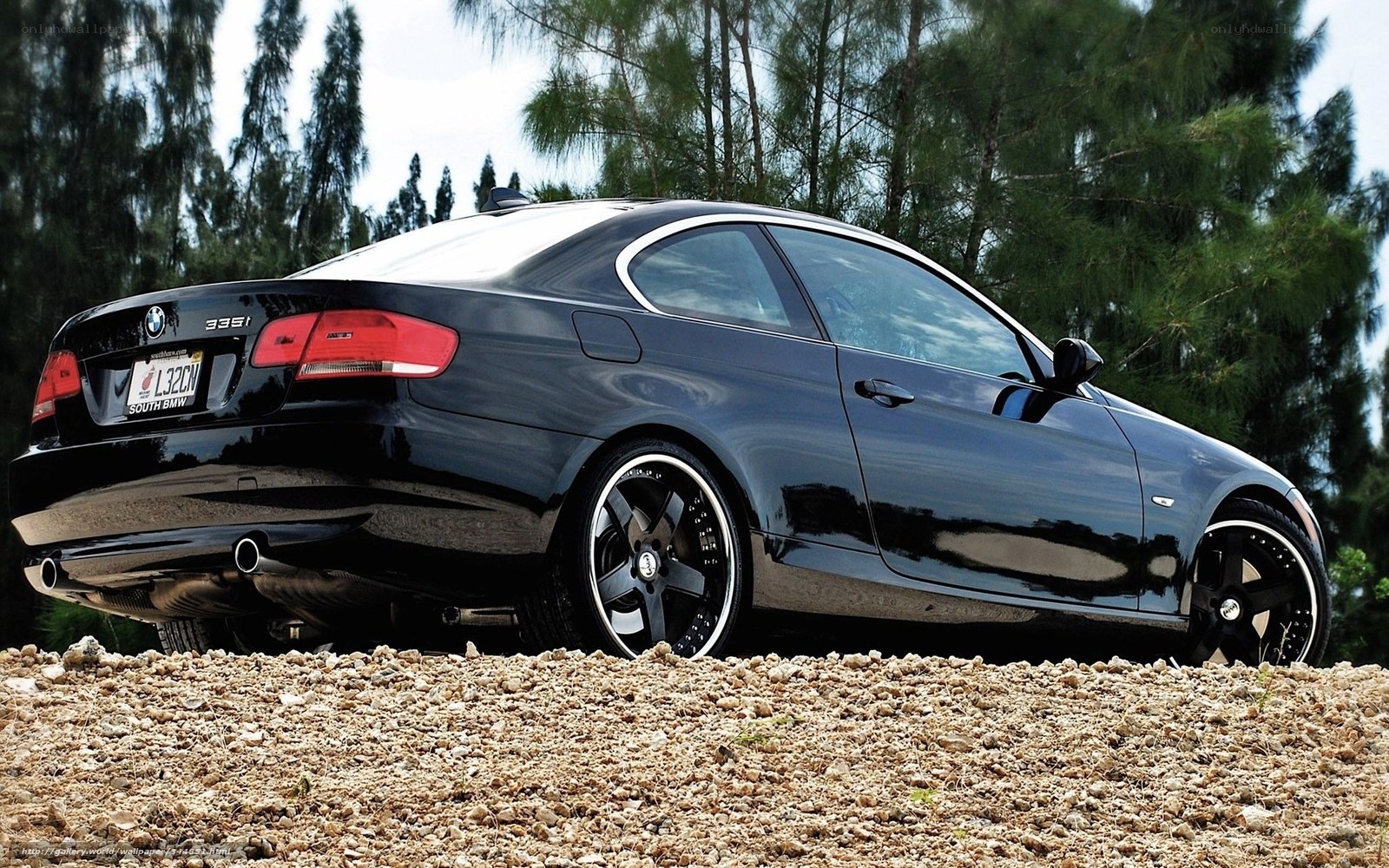 black bmw 335i coupe