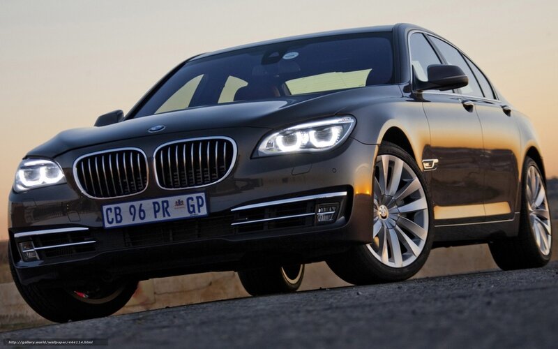 Black BMW 7 Series sedan