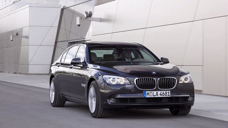 Black BMW 7 Series sedan