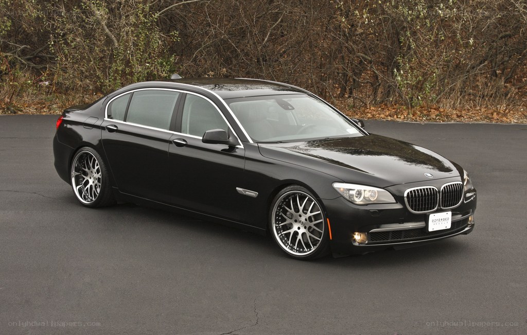 Black BMW 7 Series sedan