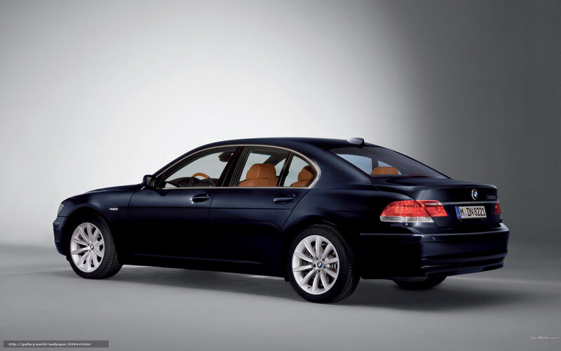 Black BMW 730d sedan