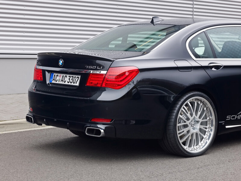 Black BMW 750 Li