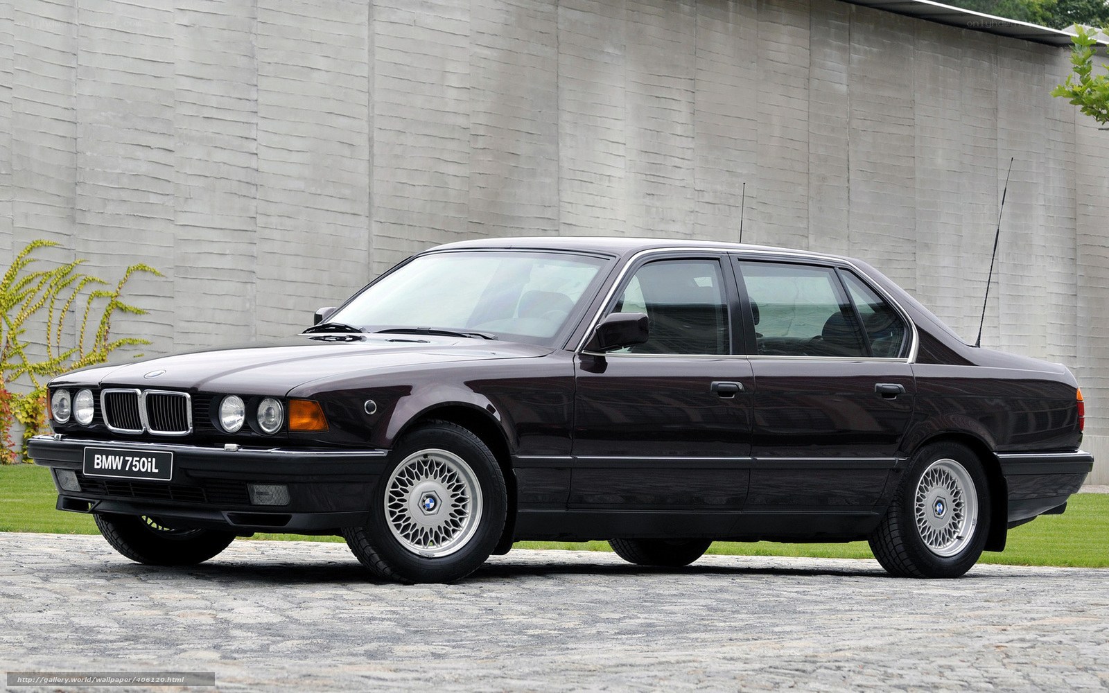 Black BMW 750iL sedan