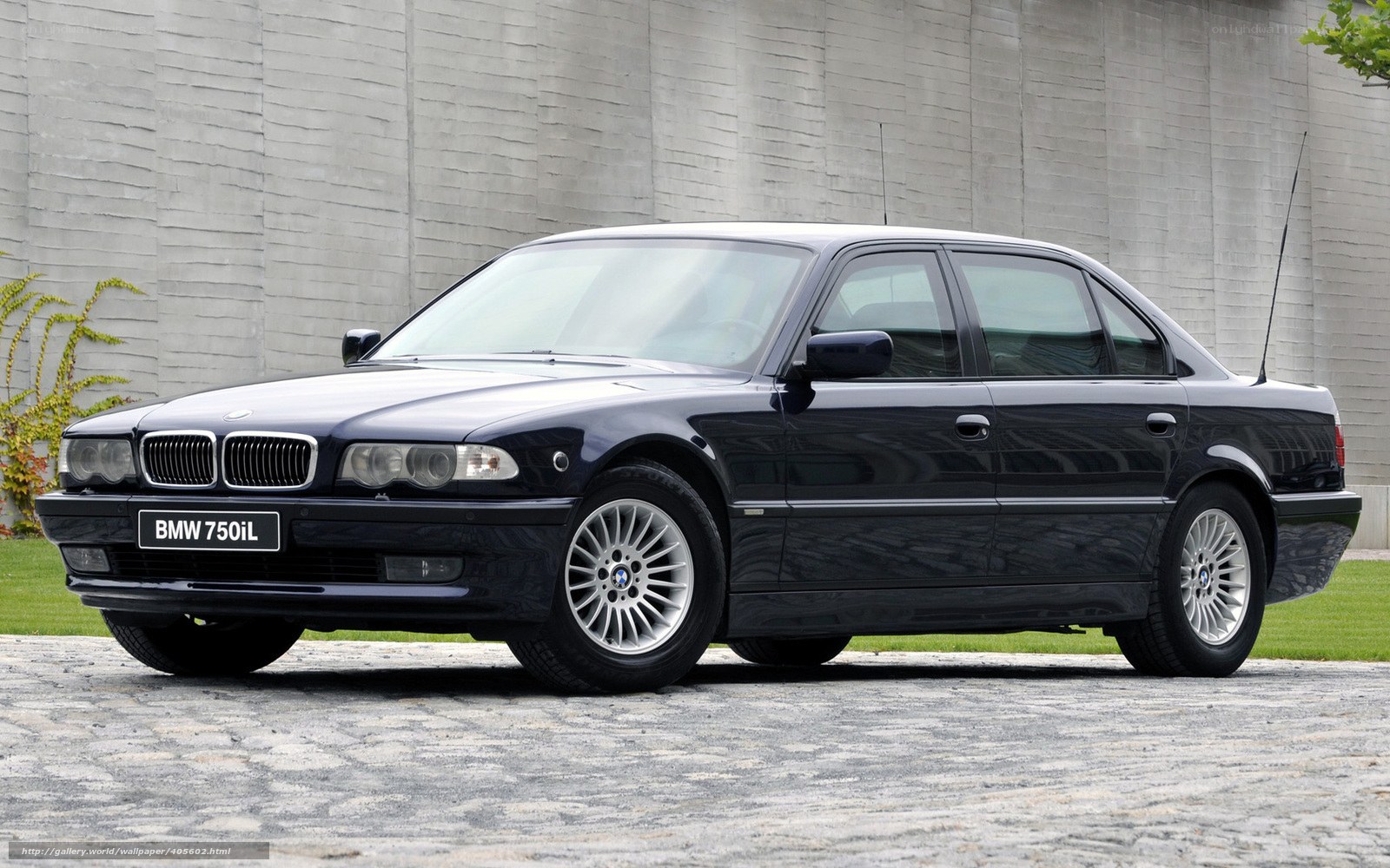 Black BMW 750iL sedan