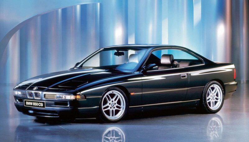 Black BMW 850 CSi