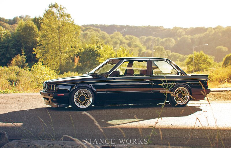 Black Bmw E30 — Serene