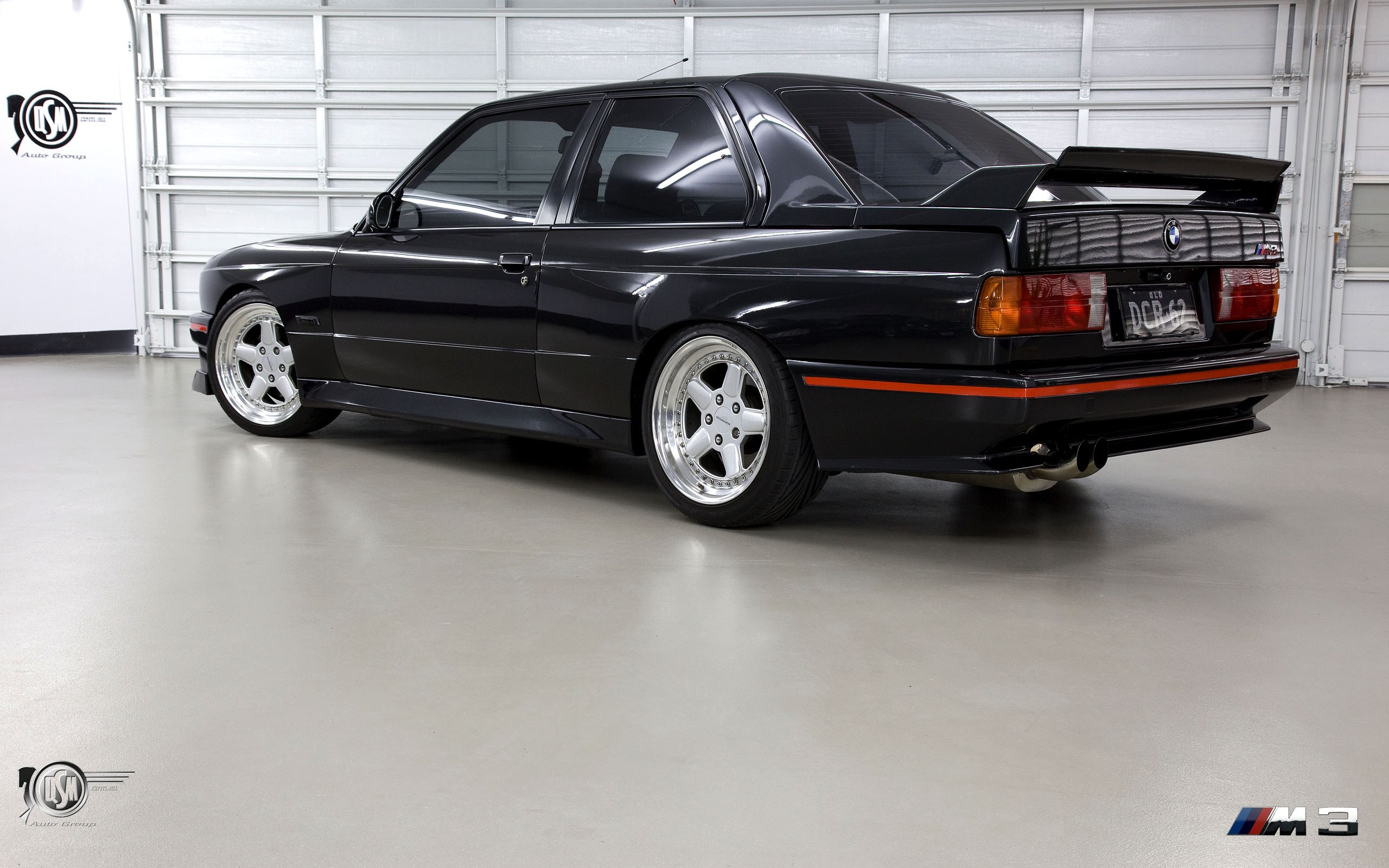 black bmw m3 e30