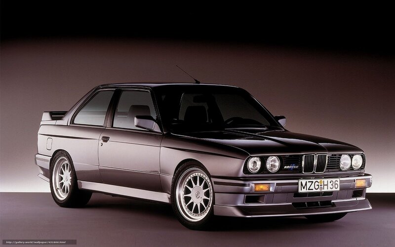 Black BMW M3 E30