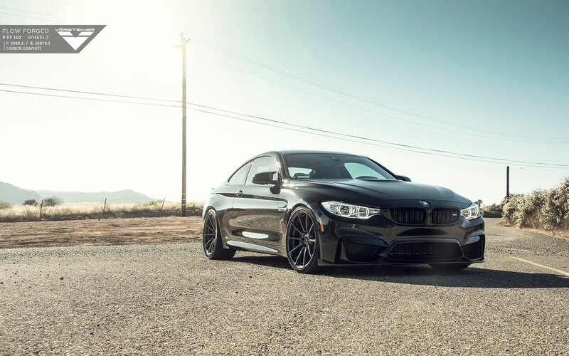 Black BMW M4 Coupe — Dramatic