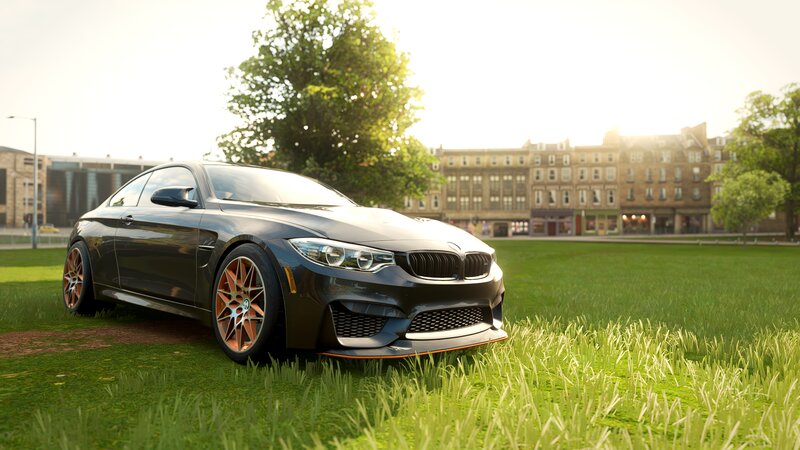 Black BMW M4 Coupe — Green