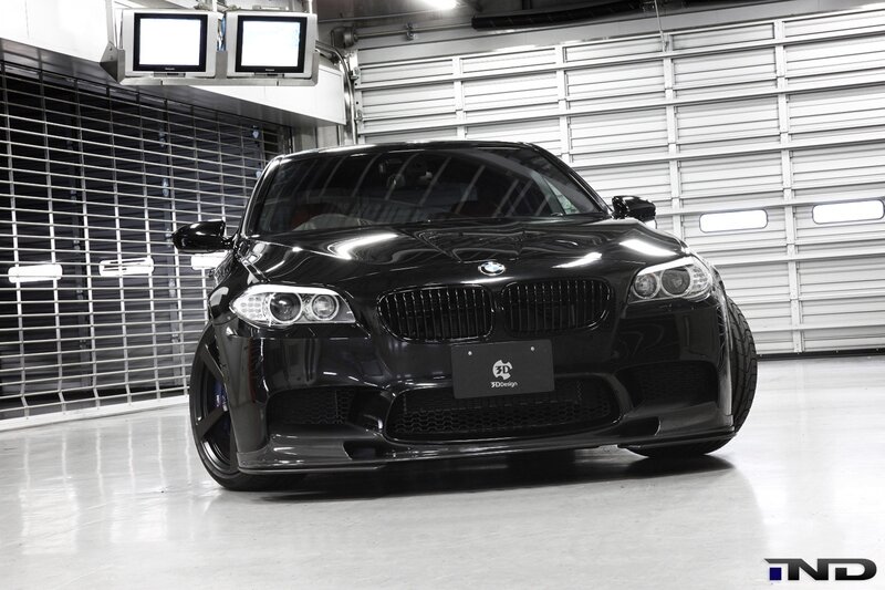Black Bmw M5 Car — Dramatic, Photograph, Garage, Monitor