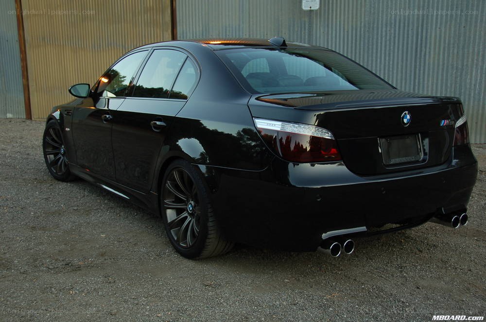 black bmw m5 sedan