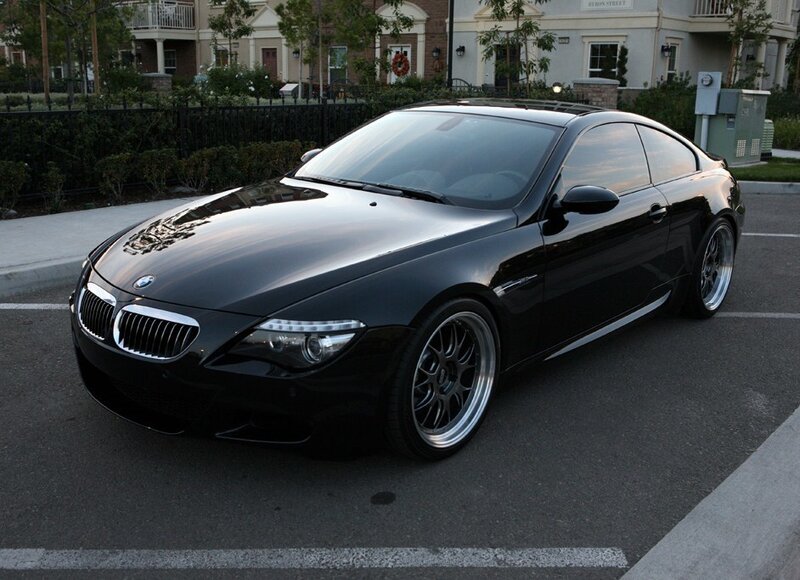 Black BMW M6 coupe
