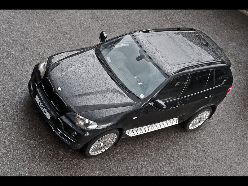 Black Bmw X5 Suv — Dramatic