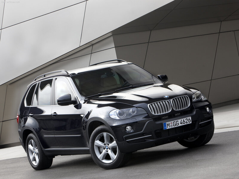 Black Bmw X5 Suv — Modern