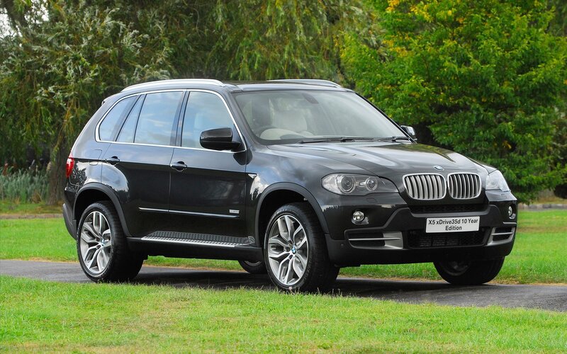 Black BMW X5 xDrive35d
