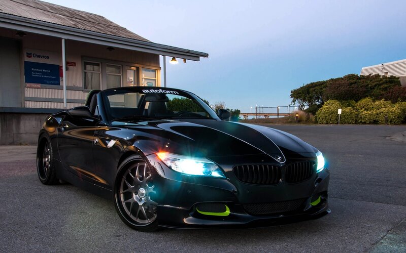 Black BMW Z4 with neon accents