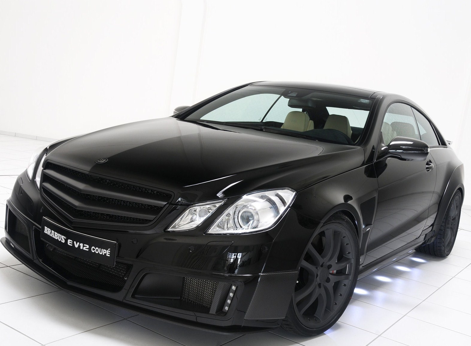 Black Brabus E V12 Coupé