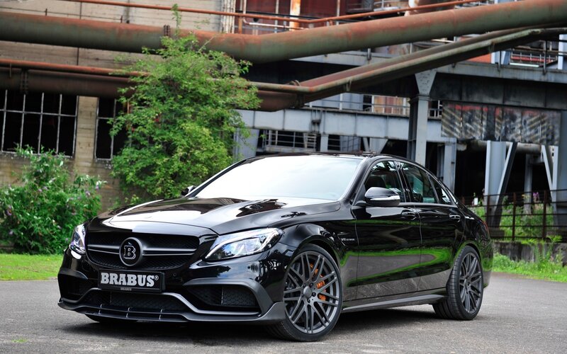 Black Brabus Mercedes-Benz C63