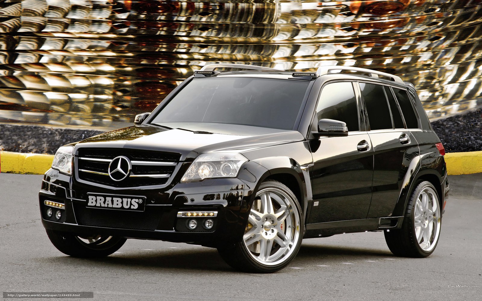 Black Brabus Mercedes-Benz GLK
