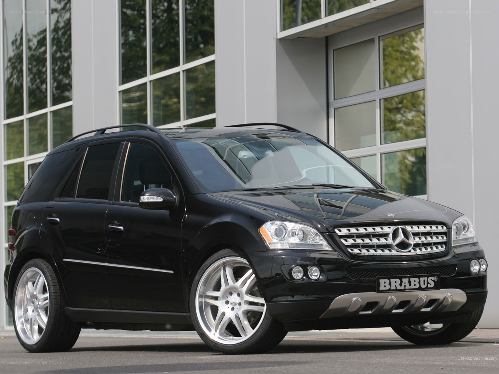 Black Brabus Mercedes-Benz ML
