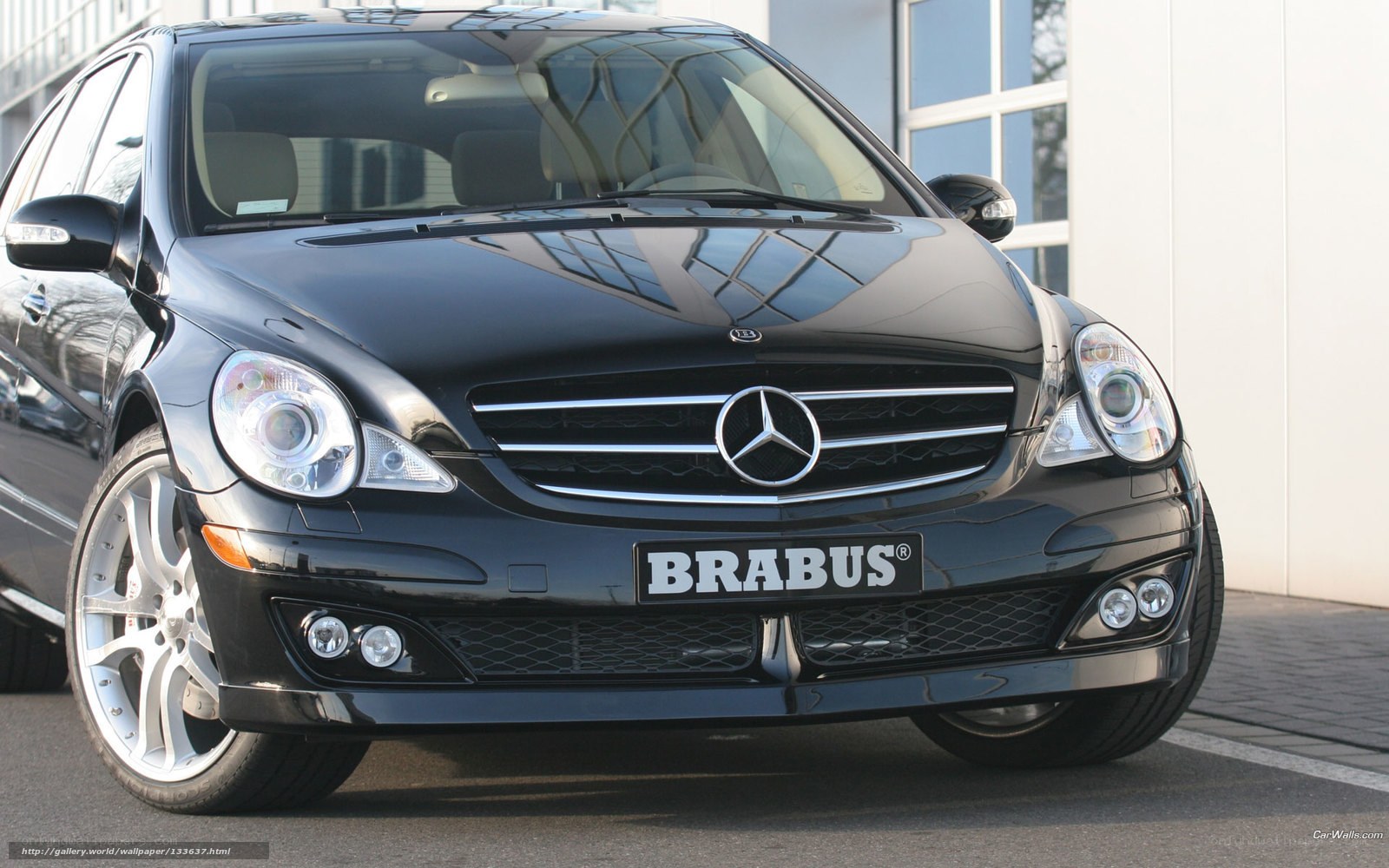 Black Brabus Mercedes-Benz R-Class