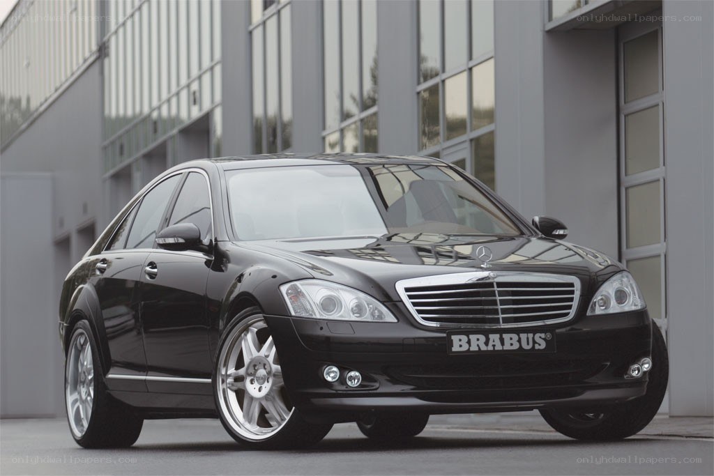 Black Brabus Mercedes-Benz S-Class