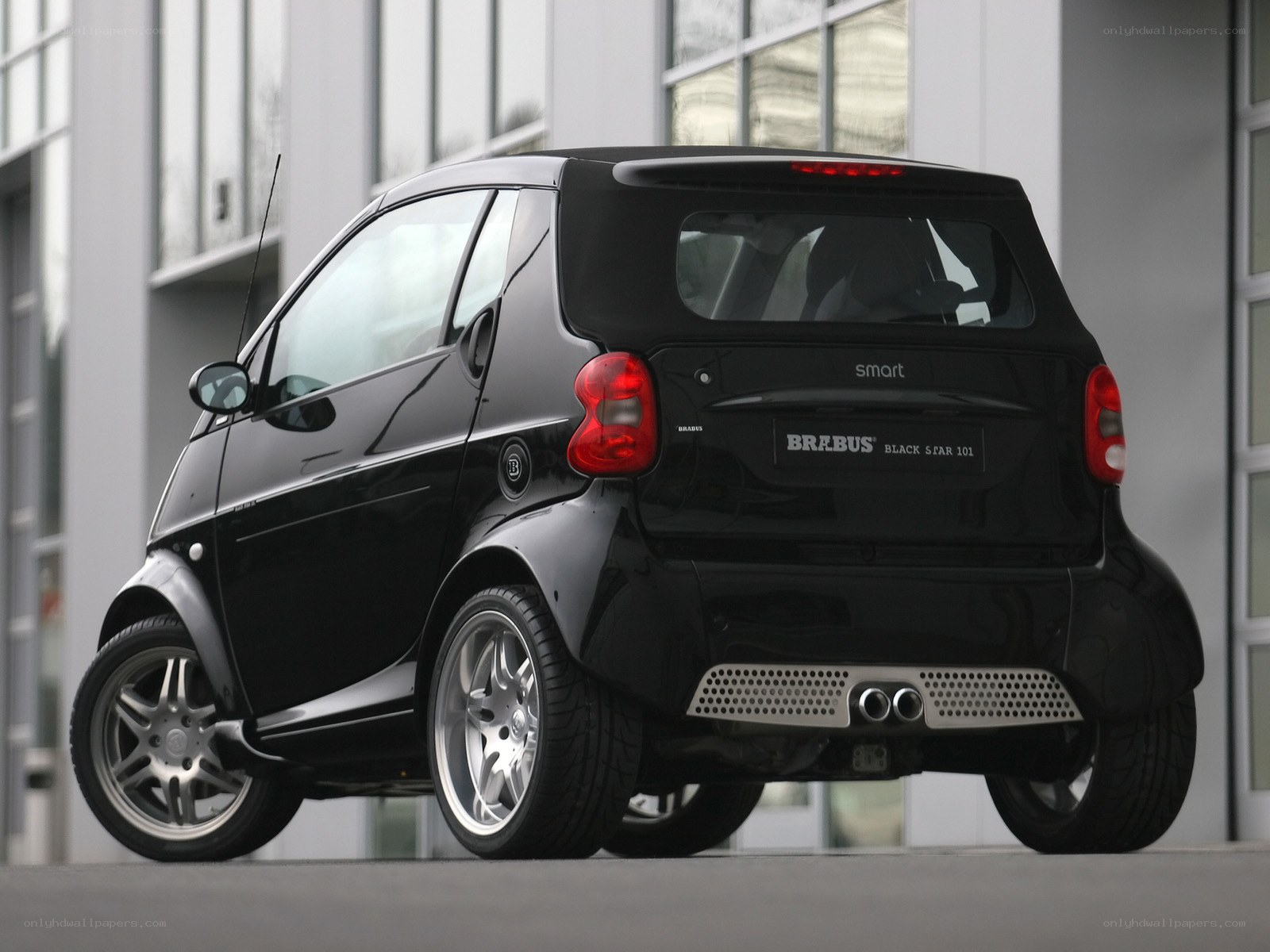 Black Brabus Smart Fortwo