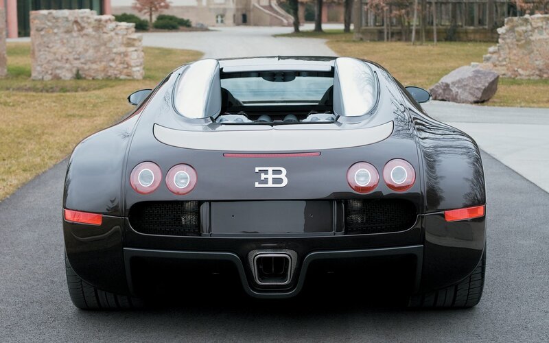 Black Bugatti Veyron — Calm, Afternoon, Photograph, Car