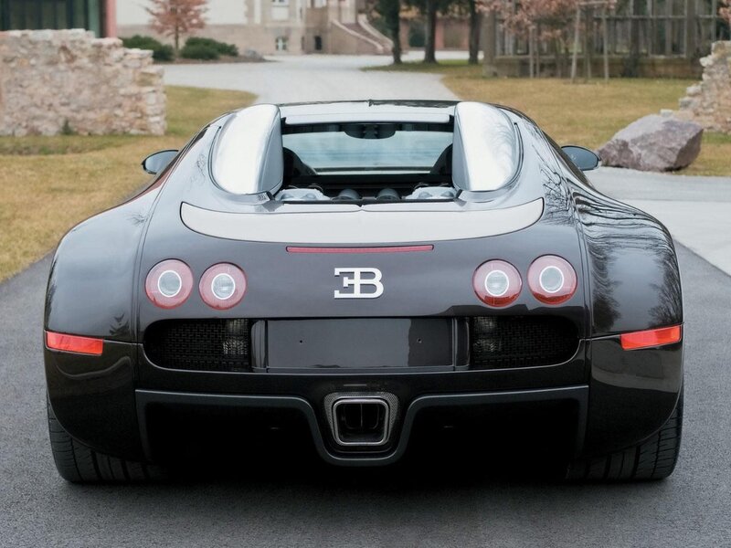 Black Bugatti Veyron — Calm, Afternoon, Photograph