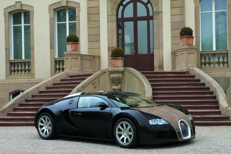 Black Bugatti Veyron — Dramatic, Afternoon, Photograph, Car