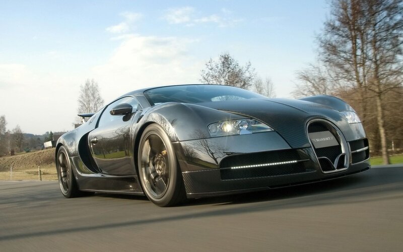 Black Bugatti Veyron — Dynamic, Afternoon