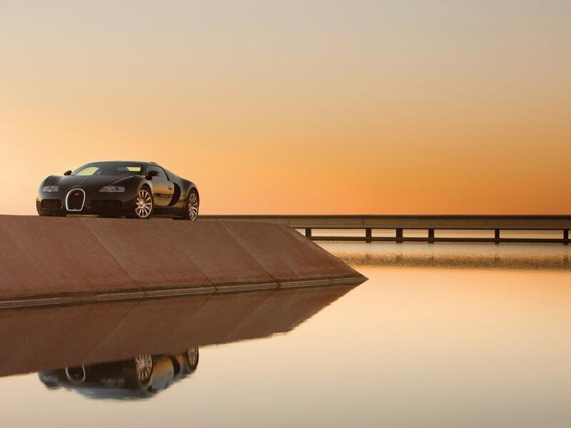 Black Bugatti Veyron — Orange