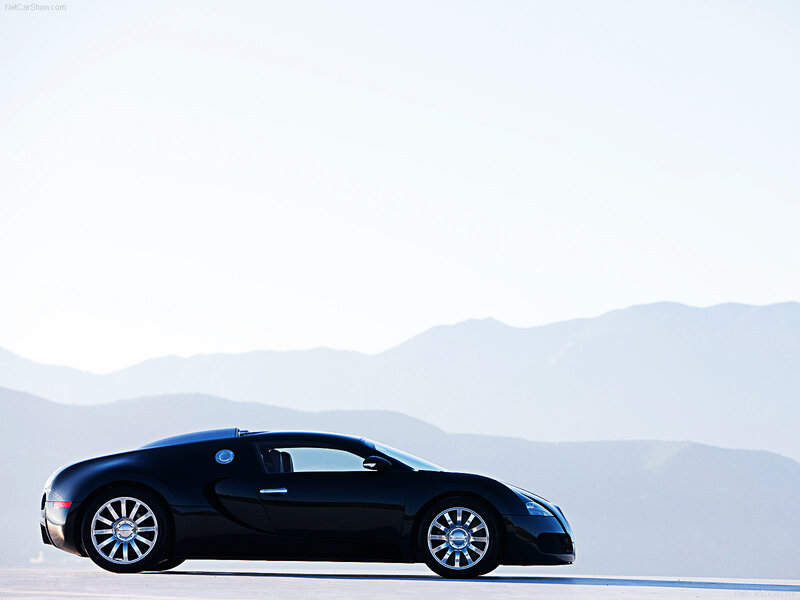 Black Bugatti Veyron side profile