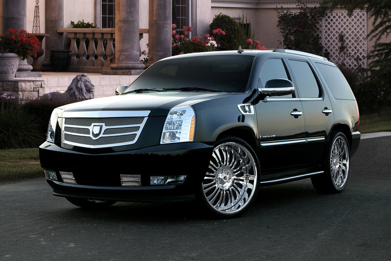 Black Cadillac Suv — Dramatic, Sunset