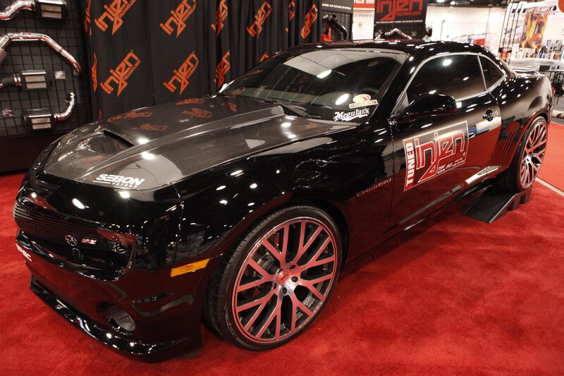 Black Camaro Car — Showcase