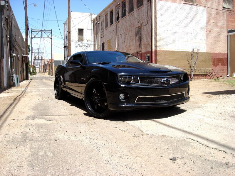 Black Camaro Car — Urban