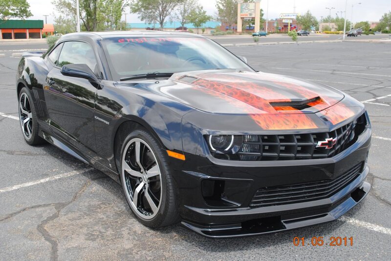 Black Camaro with Flame Decals — Neutral