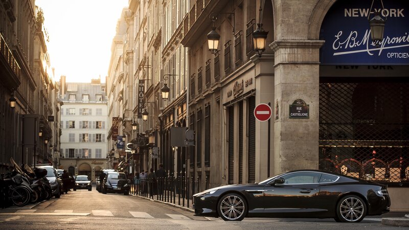 Black car on a Paris street