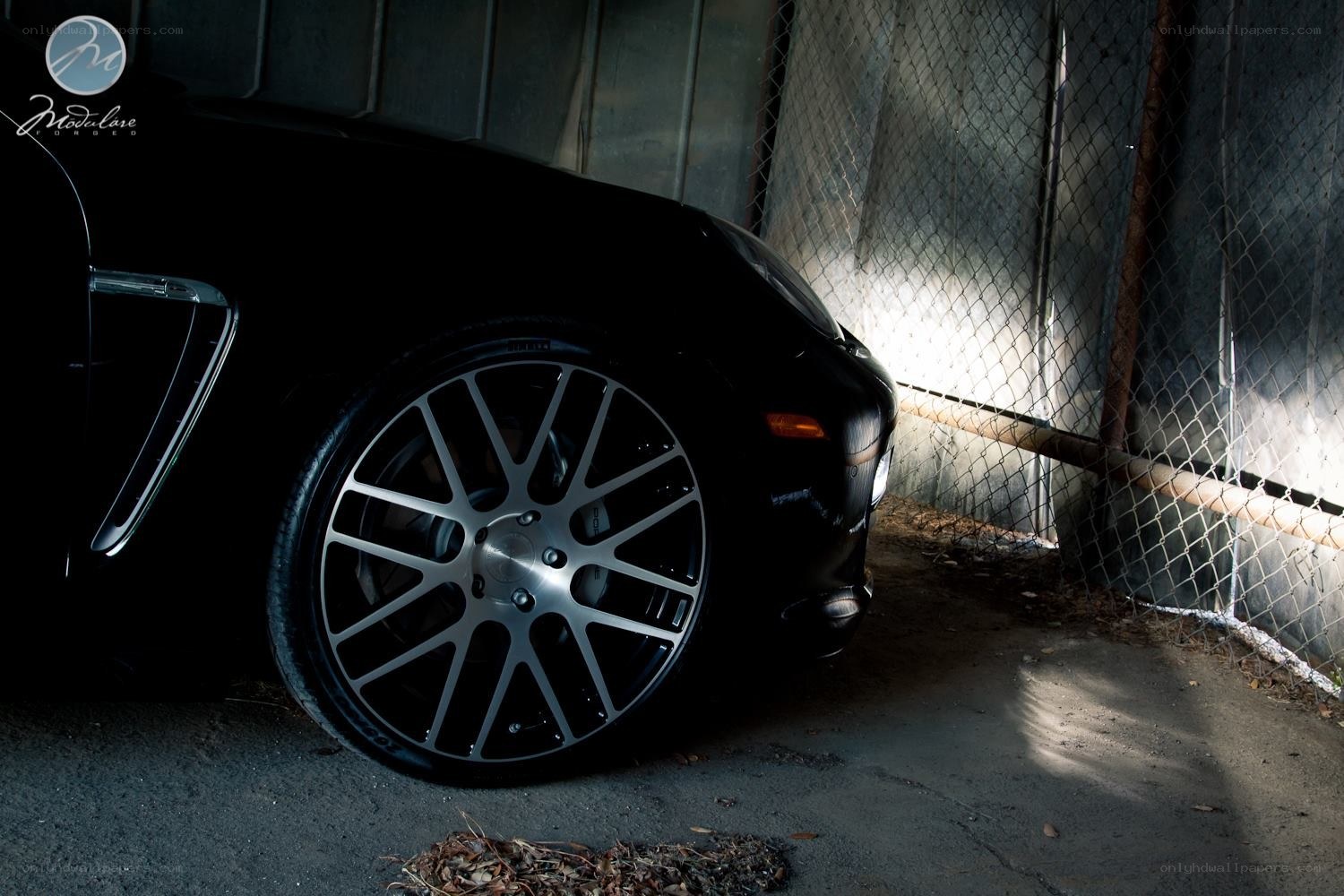 black car with custom wheels