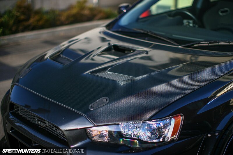 Black Carbon-fiber Car Hood