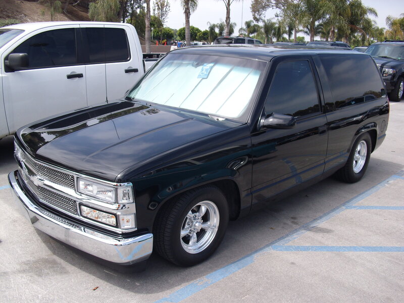 Black Chevrolet Blazer