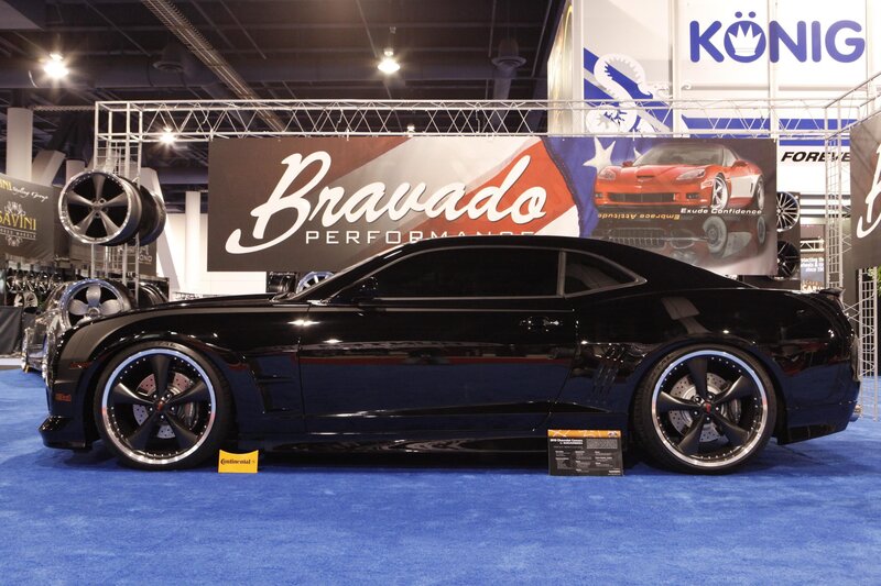 Black Chevrolet Camaro — Showroom, Photograph