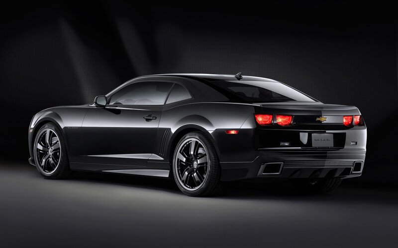 Black Chevrolet Camaro SS
