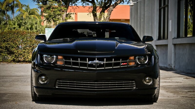 black chevrolet camaro ss