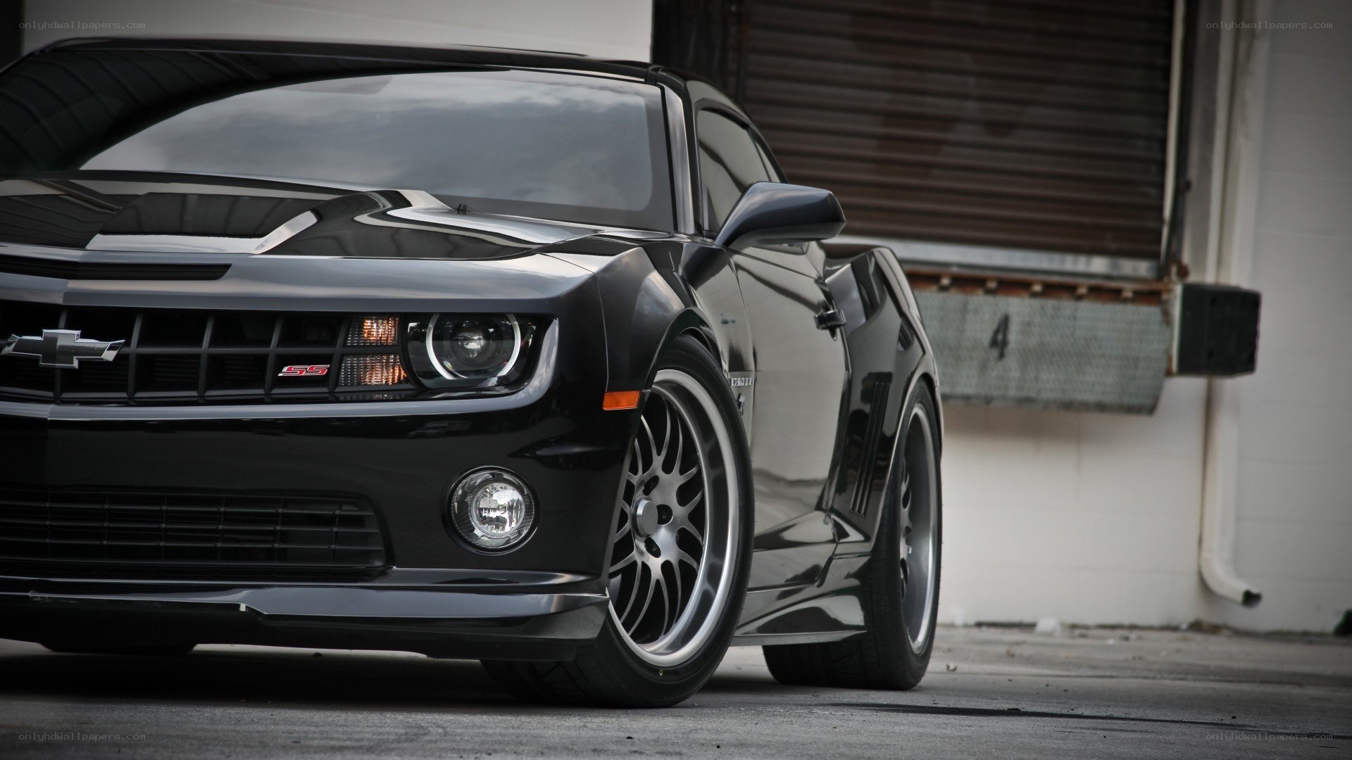 black chevrolet camaro ss