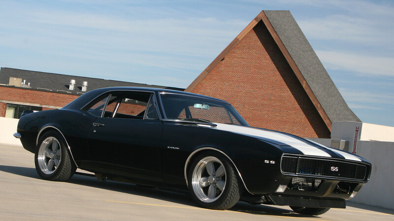 Black Chevrolet Camaro Ss — Dramatic