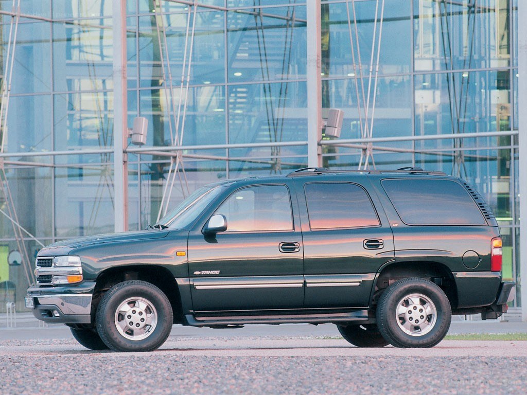 black chevrolet tahoe suv